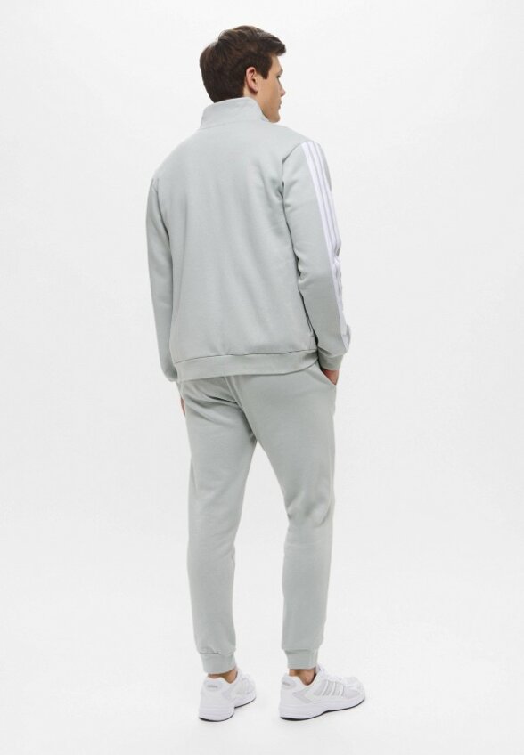 Костюм спортивный adidas