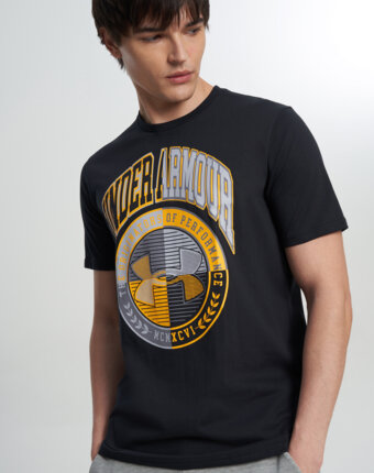 Футболка мужская Under Armour Varsity Crest, Черный женщинам