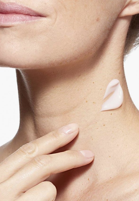 Концентрат для шеи и зоны декольте Clarins