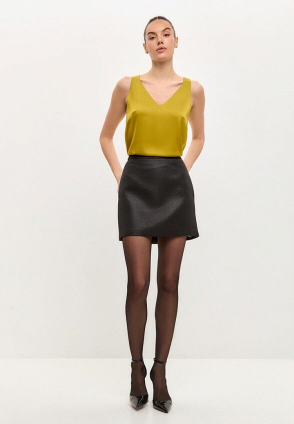 Топ Gabriel and Ester London