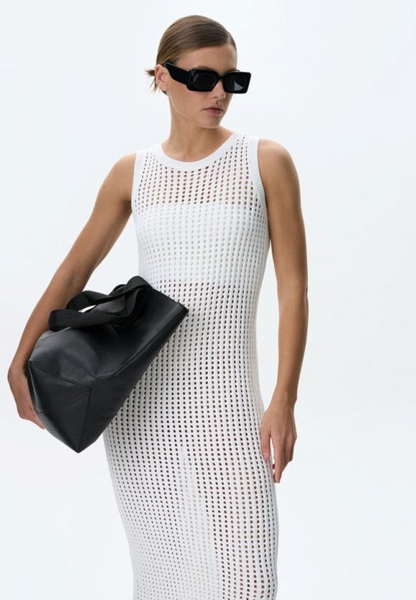 Платье Brusnika