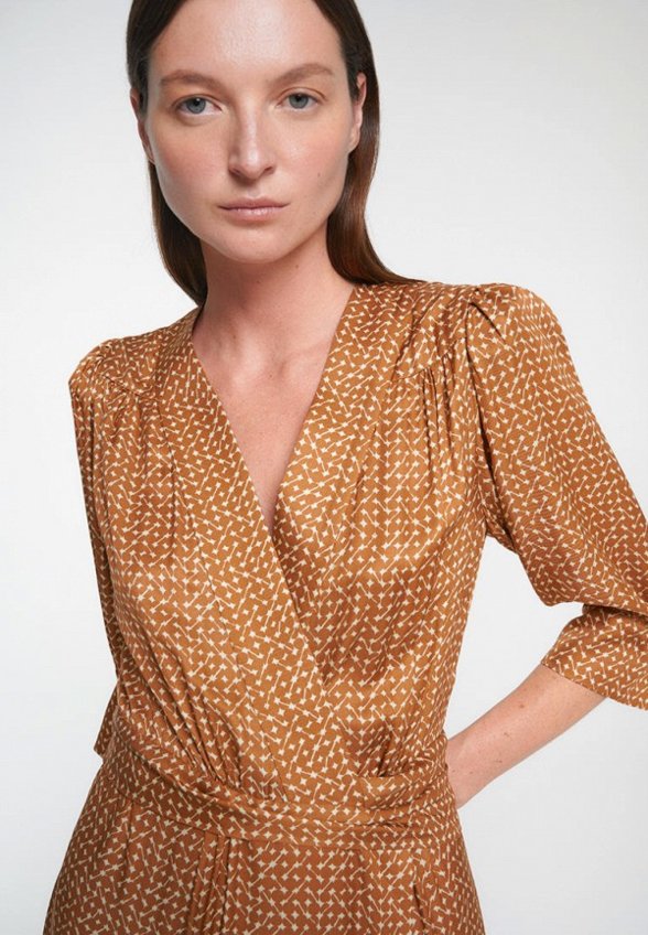 Платье Daisyknit