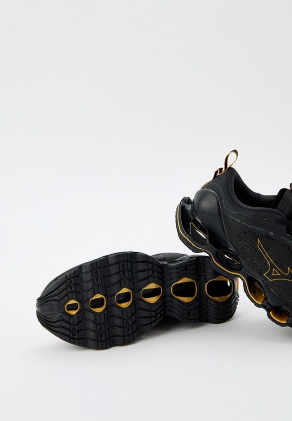 Кроссовки Mizuno