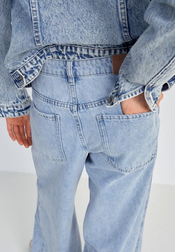 Джинсы Finn Flare