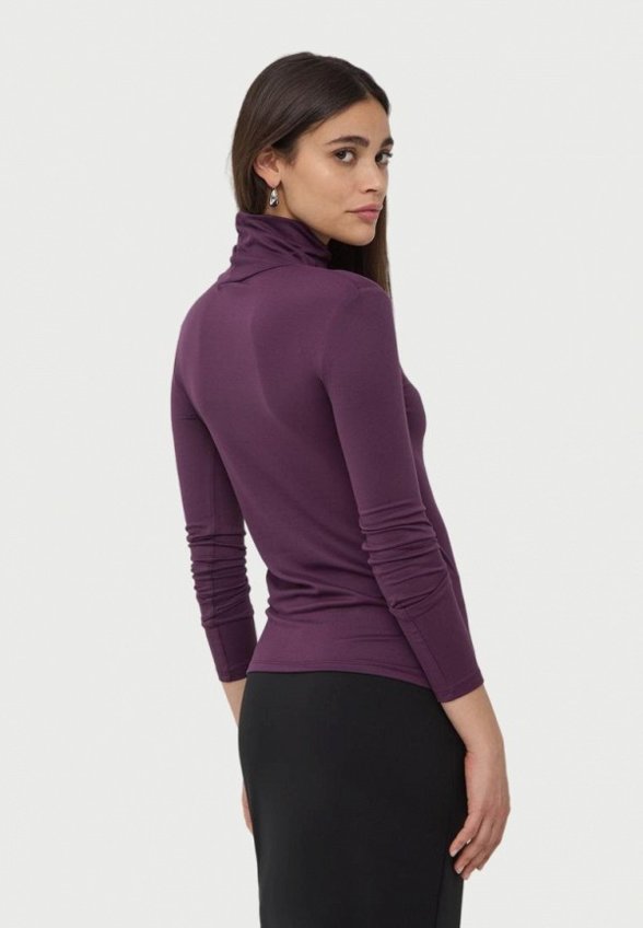 Водолазка Terranova