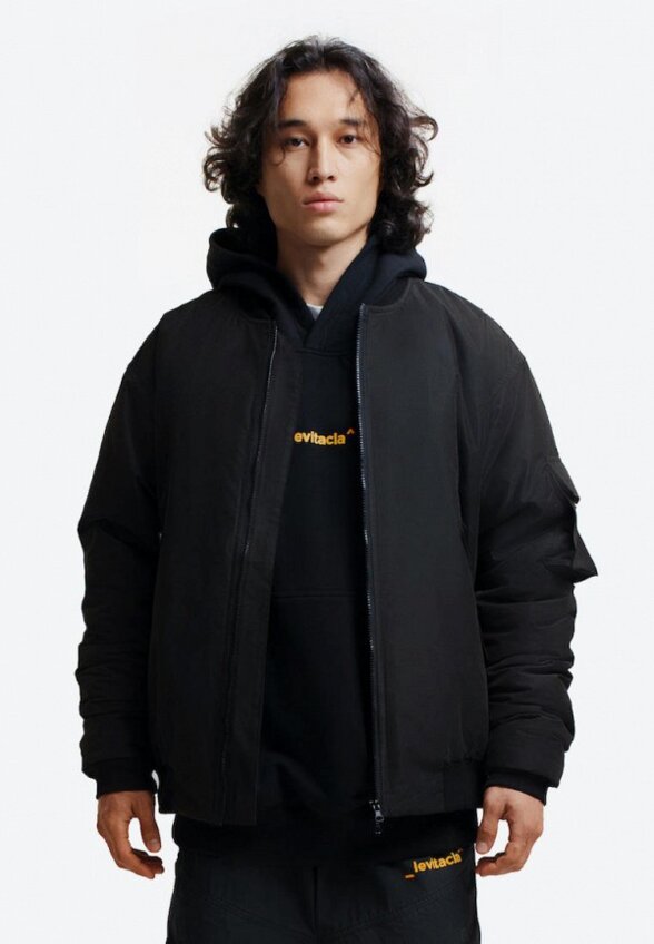 Куртка утепленная Levitacia