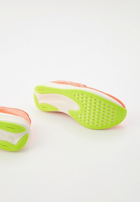 Кроссовки ASICS