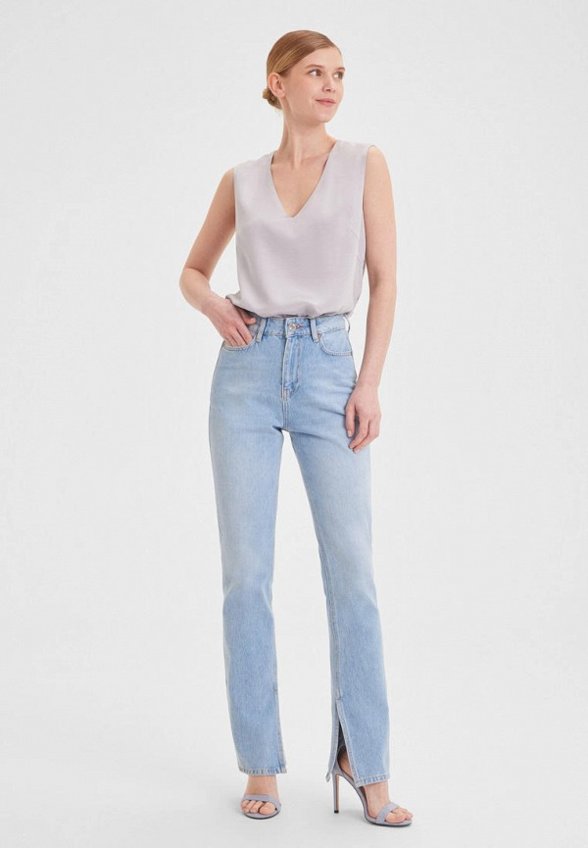 Джинсы N.O.M.I