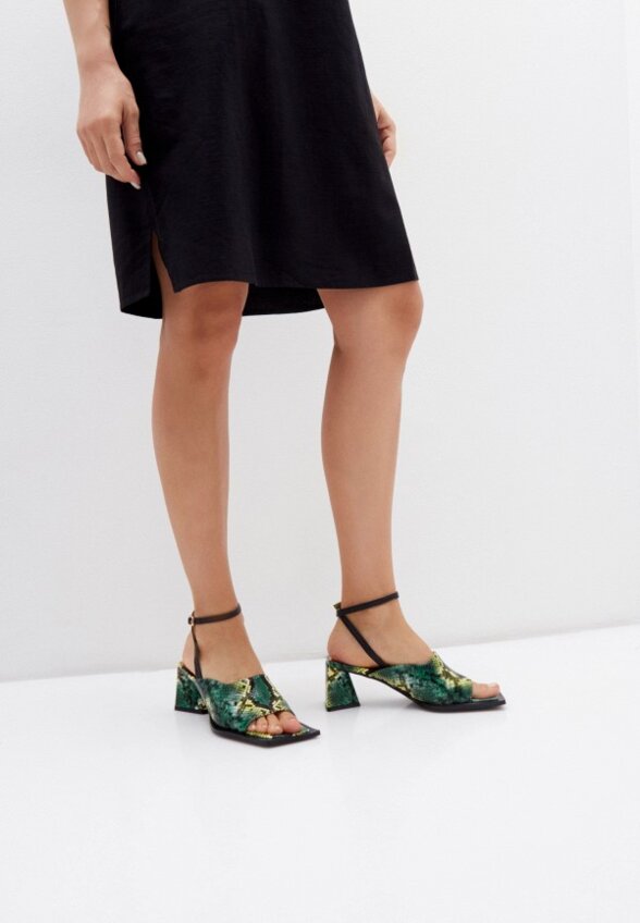 Босоножки Vasconte