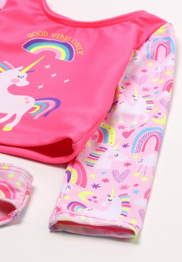 Гидрофутболка и плавки Kaftan