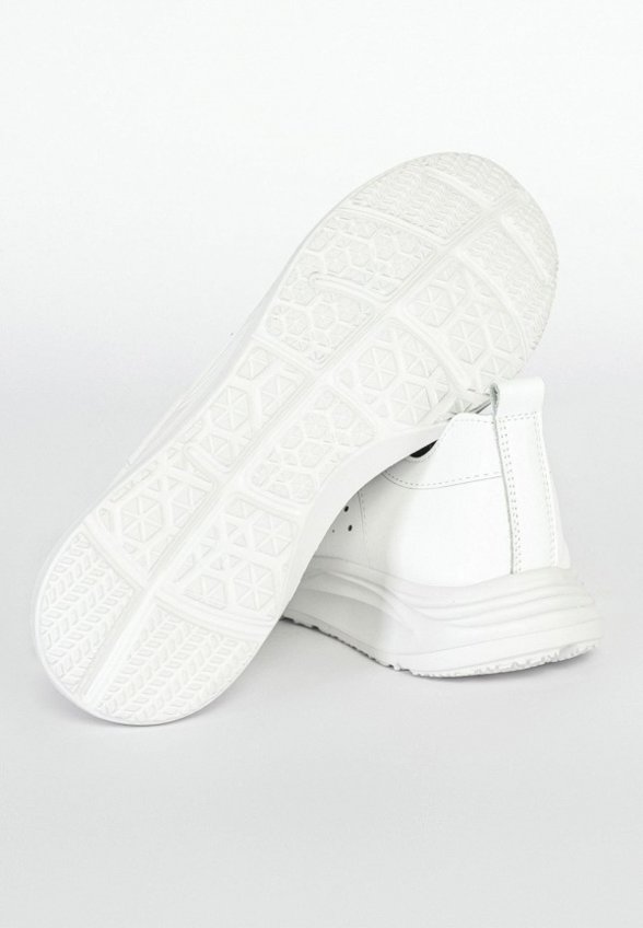 Кроссовки Gut