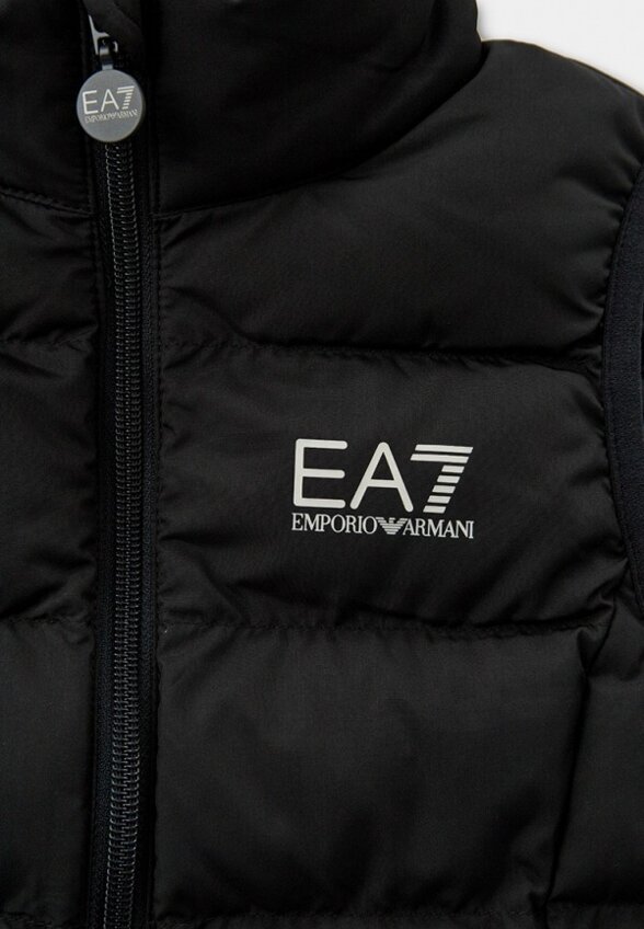 Жилет утепленный EA7