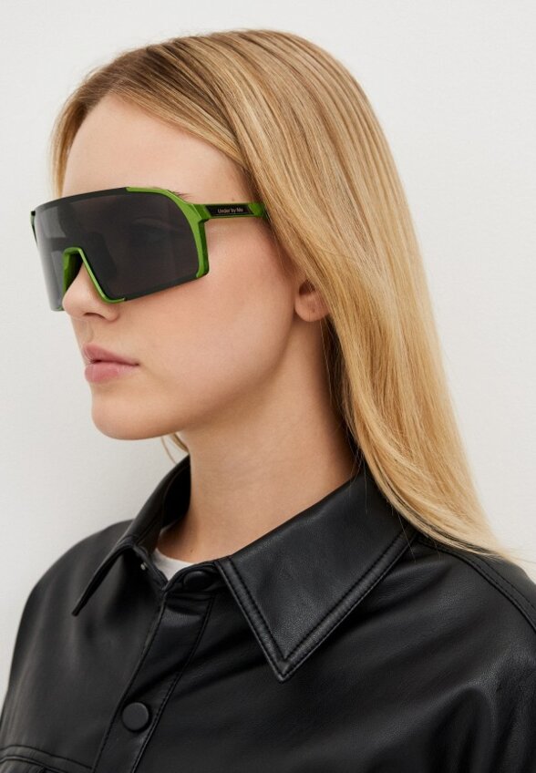 Очки солнцезащитные Under by Me