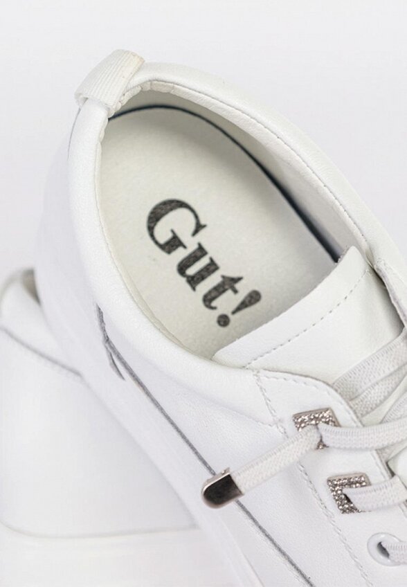 Кроссовки Gut
