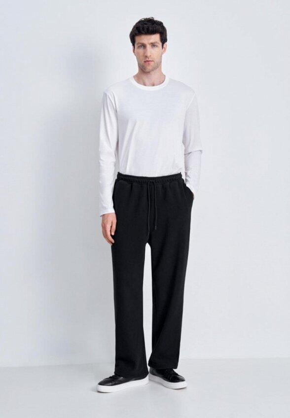 Брюки спортивные Finn Flare