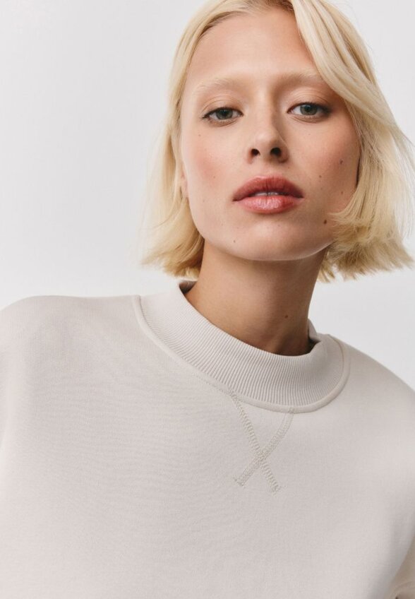 Свитшот оверсайз из футера