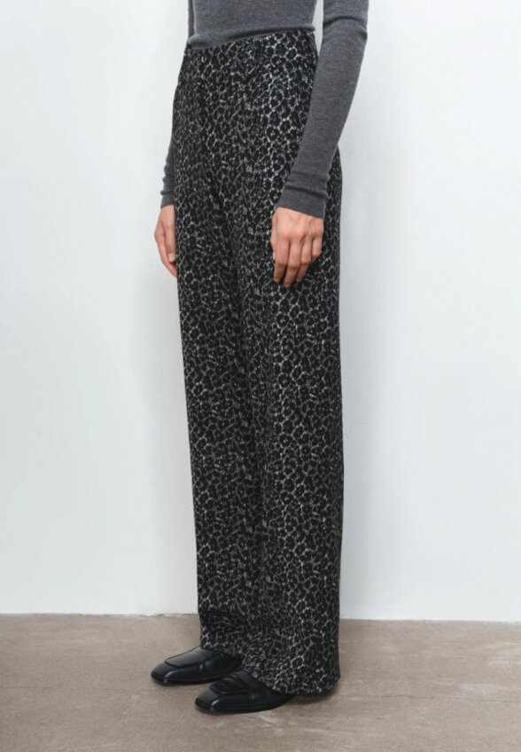 Брюки All We Need