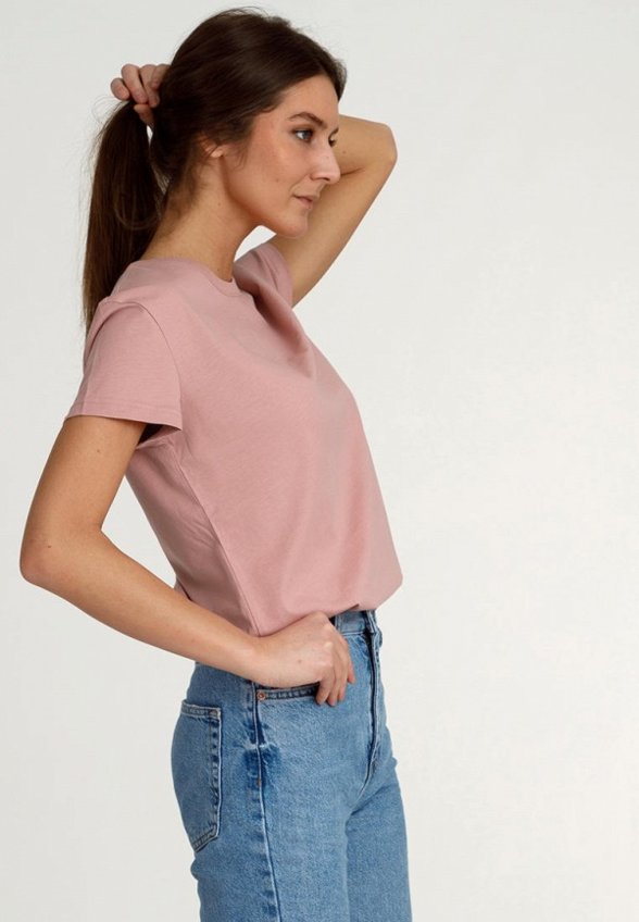 Футболка Апрель