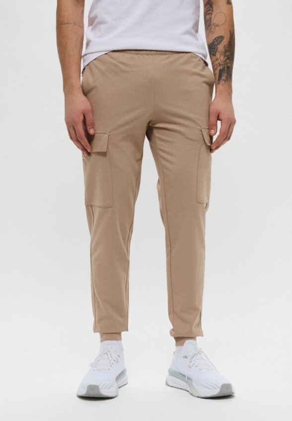 Брюки спортивные EA7