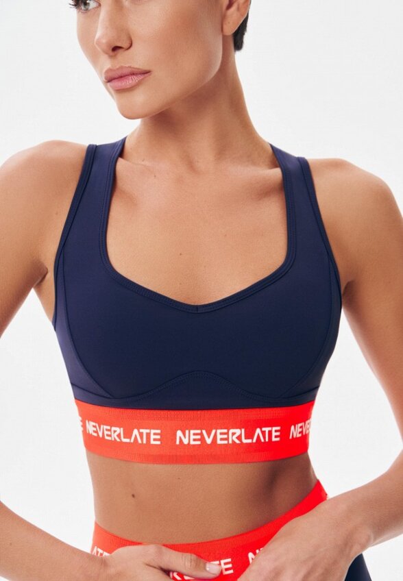 Топ спортивный Neverlate