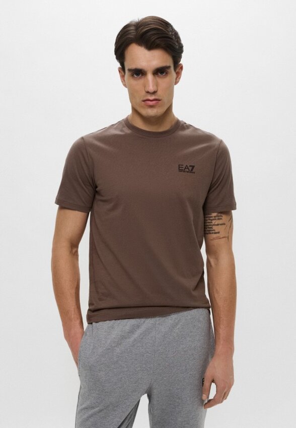 Футболка EA7