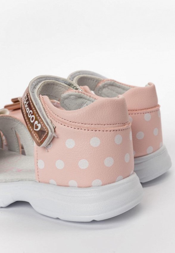 Сандалии Tikkago