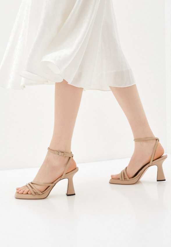 Босоножки Basconi