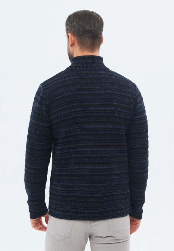 Свитер Стим