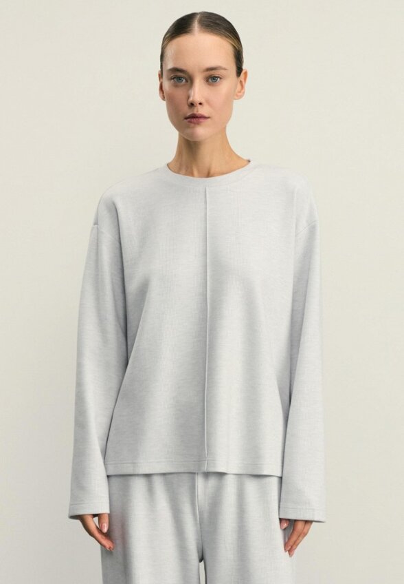 Лонгслив Zarina