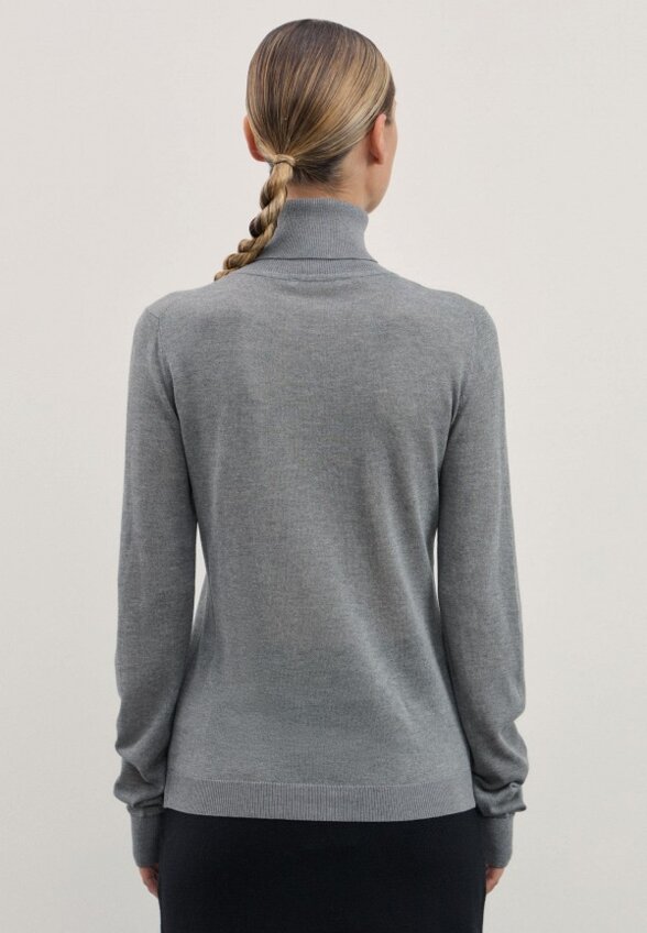 Водолазка Zarina