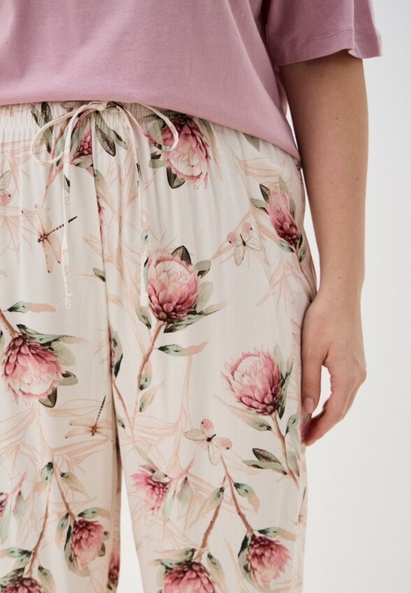 Футболка и брюки Mark Formelle