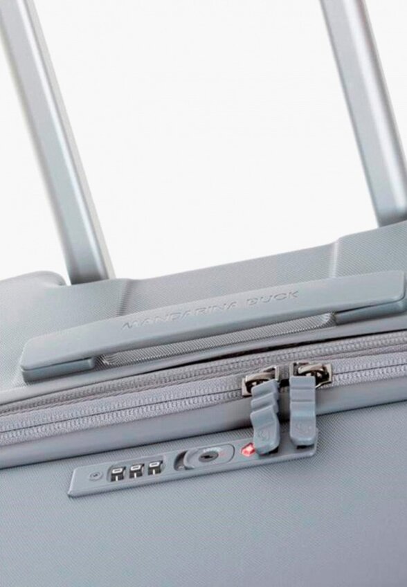 Чемодан Mandarina Duck