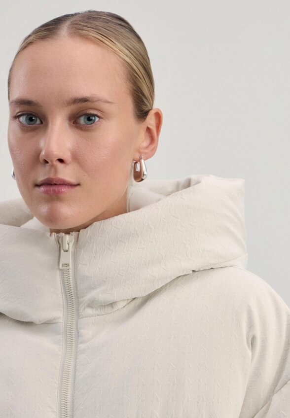 Пуховик Zarina