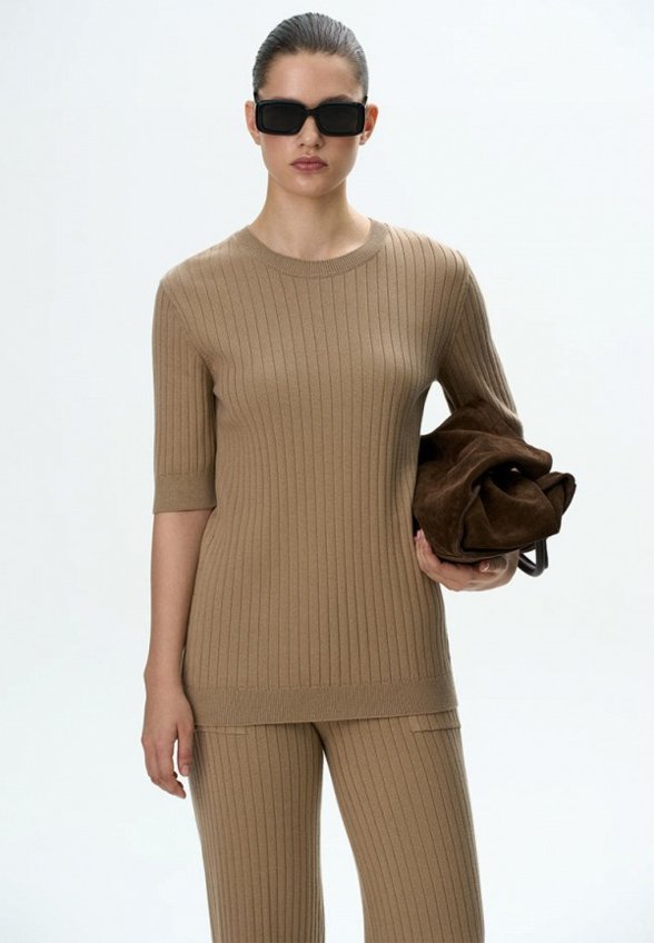 Костюм Brusnika