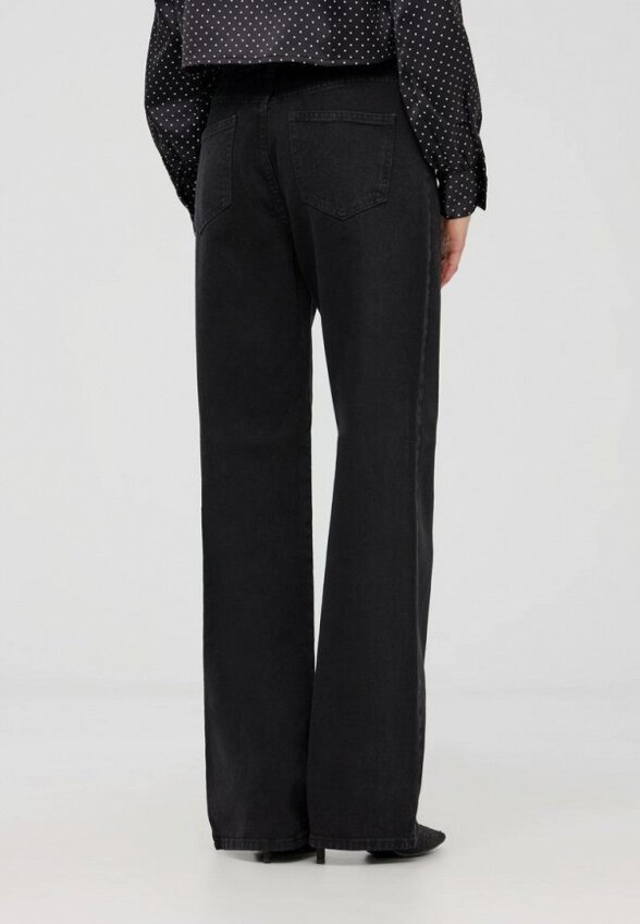 Джинсы Terranova