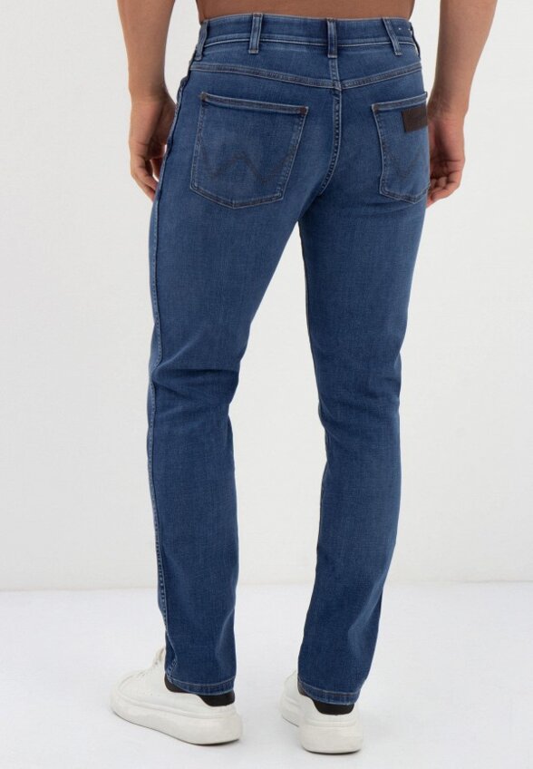 Джинсы Wrangler