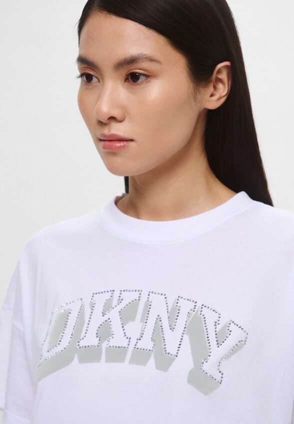 Футболка DKNY