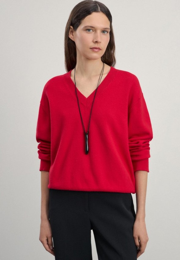 Пуловер Zarina