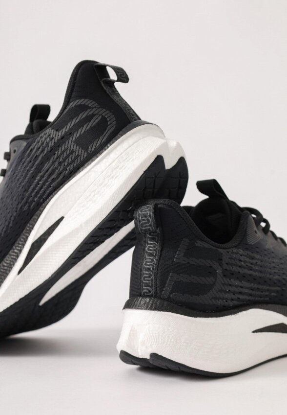 Кроссовки Baasploa