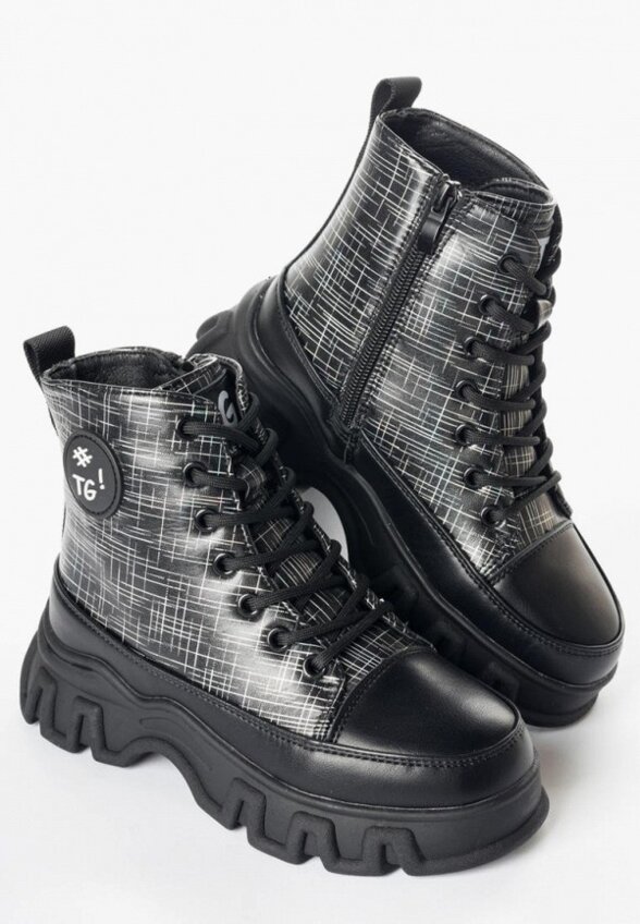 Ботинки Tikkago