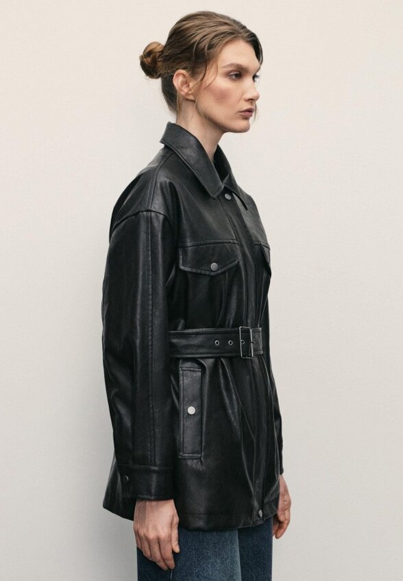 Куртка кожаная Zarina