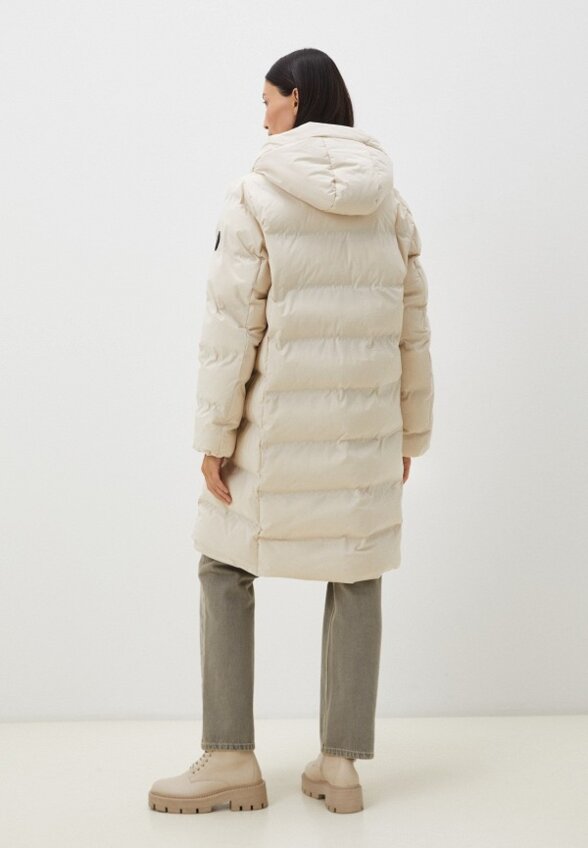 Пуховик Deeluxe