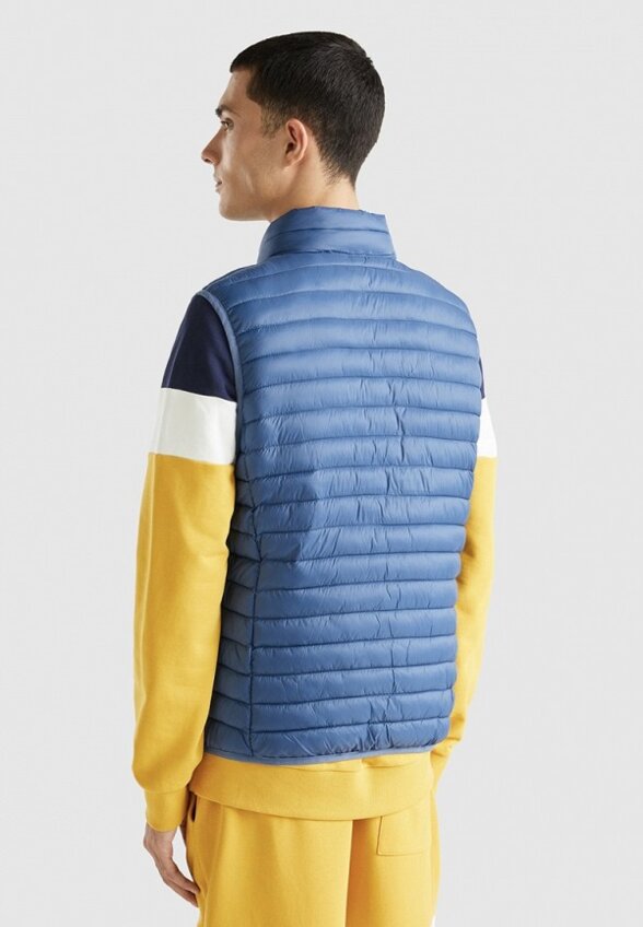 Жилет утепленный United Colors of Benetton