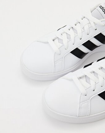 Кеды adidas женщинам