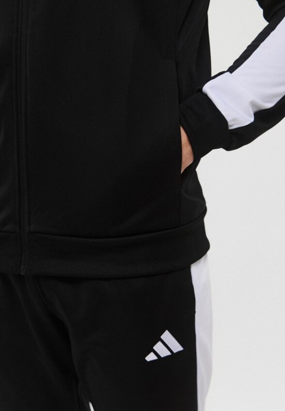 Костюм спортивный adidas