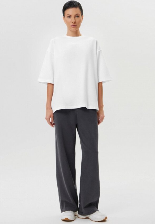 Футболка Neverlate