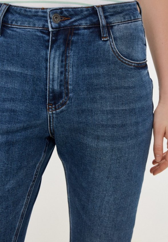 Джинсы Mossmore