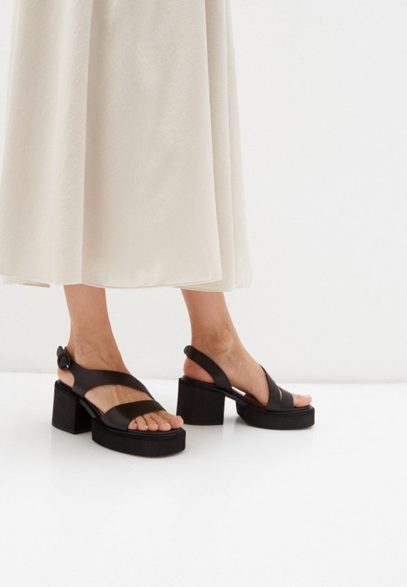 Босоножки Basconi