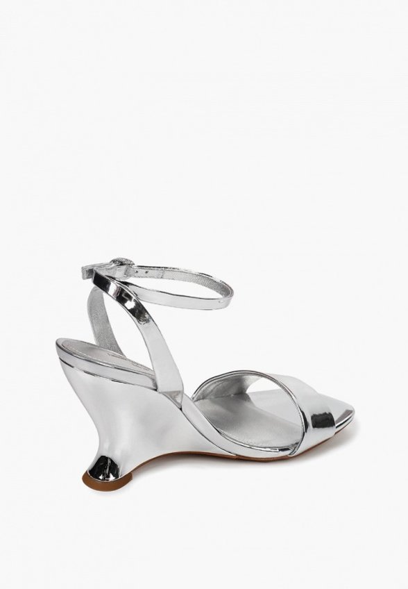 Босоножки Vitacci