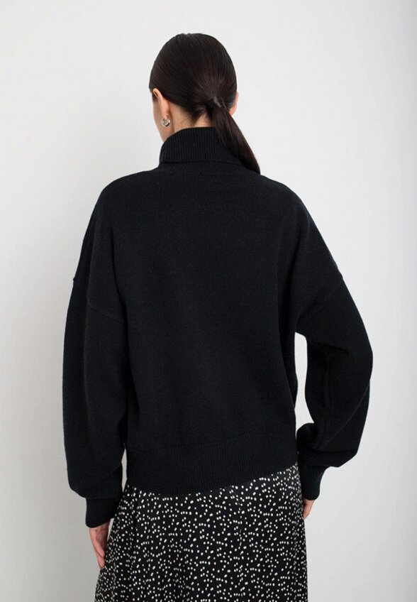 Свитер Mousa 9